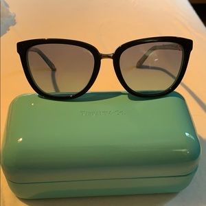 Tiffany & CO. Sunglasses with Case